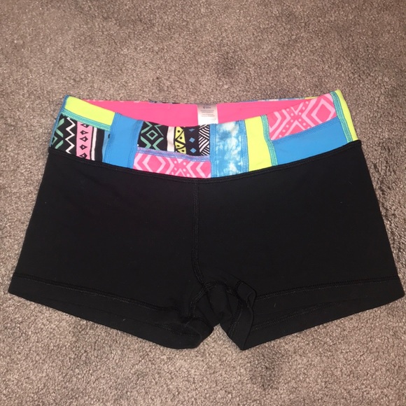 Ivivva booty shorts - Picture 1 of 4